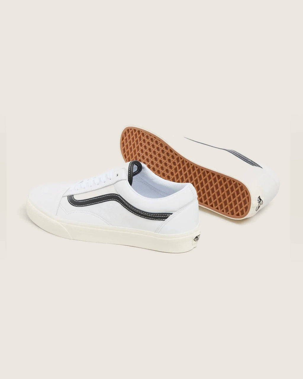 VANS UA Old Skool LEATHER WHITE/BLACK Cipő kép 3