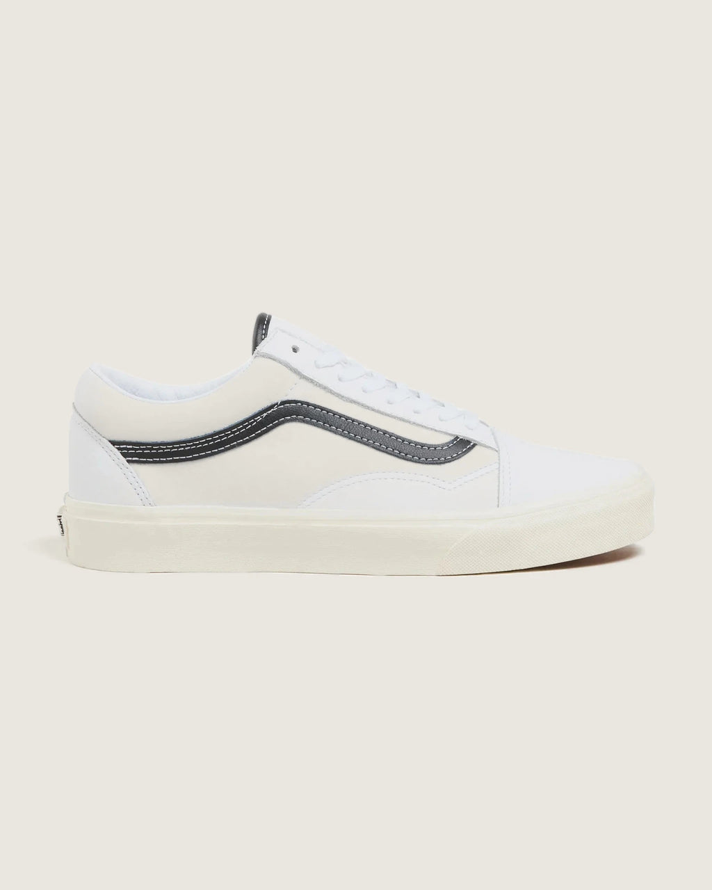 VANS UA Old Skool LEATHER WHITE/BLACK Cipő kép 1