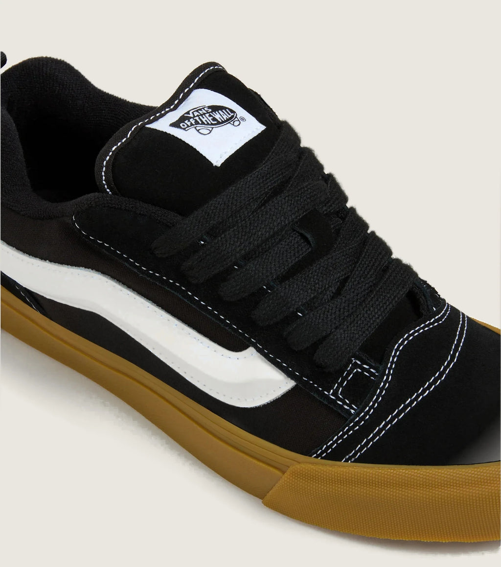 VANS Knu Skool BLACK/GUM Cipő kép 4