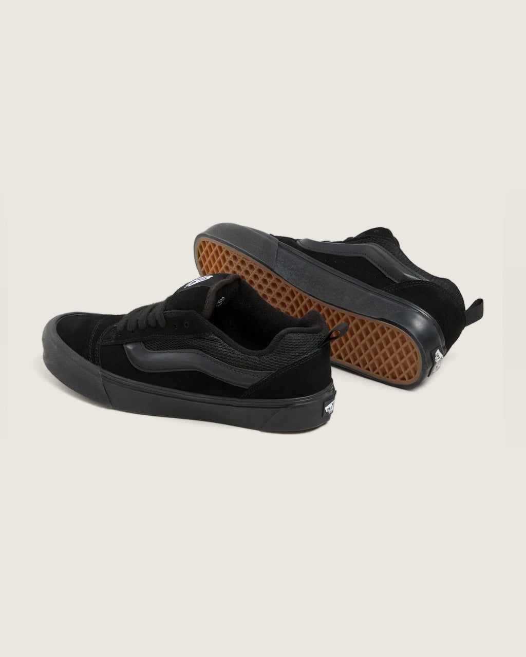 VANS Knu Skool BLACK/BLACK Cipő kép 3