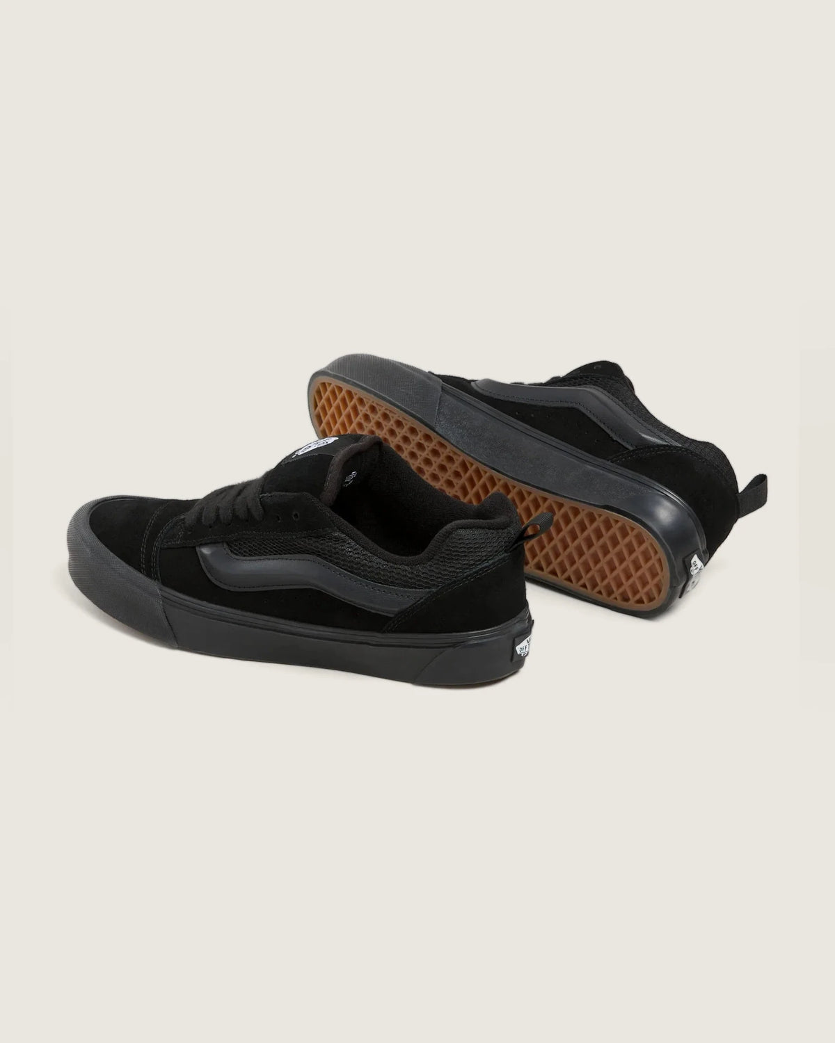 VANS Knu Skool BLACK/BLACK Cipő kép 3