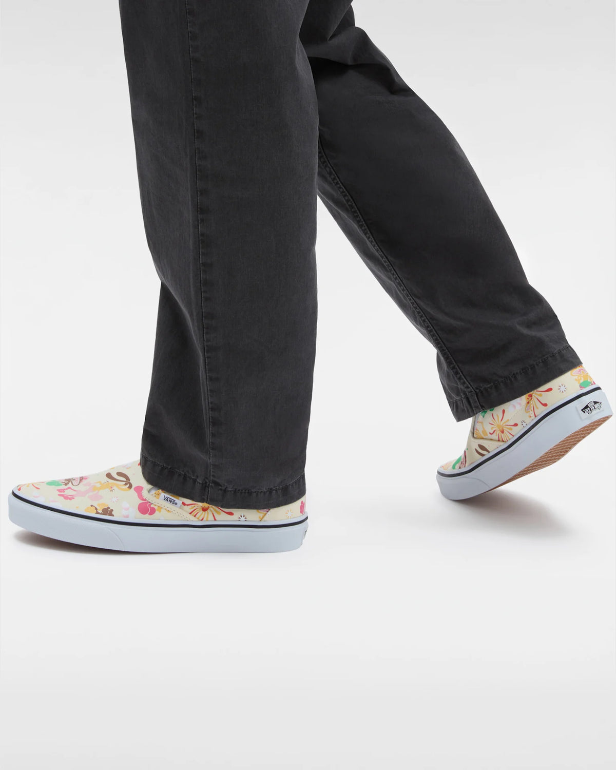 VANS Classic Slip-On Get Outdoors classic white/true white Cipő VN000BVZFRL1 - 5