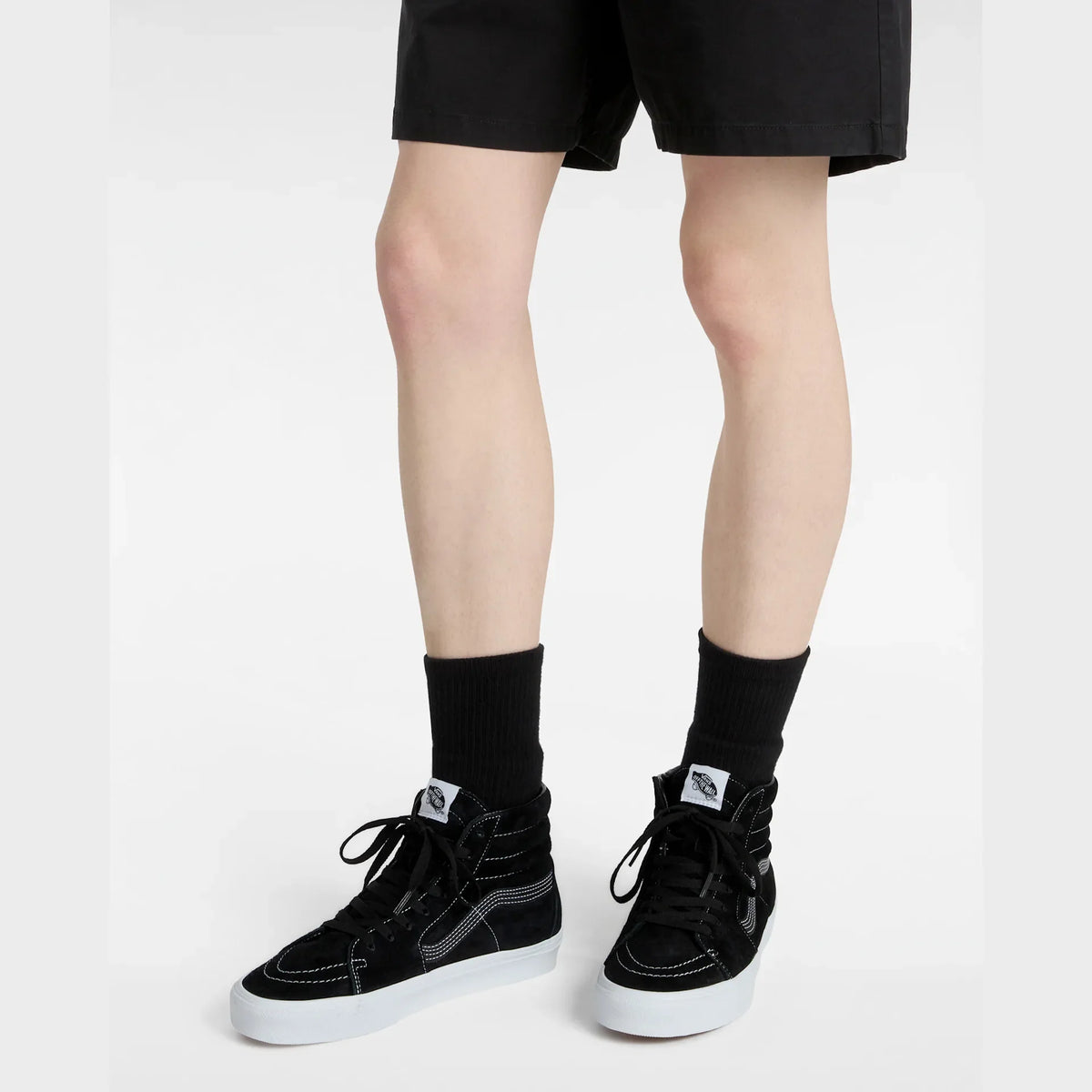 VANS SK8-Hi PIG SUEDE BLACK Cipő kép 5