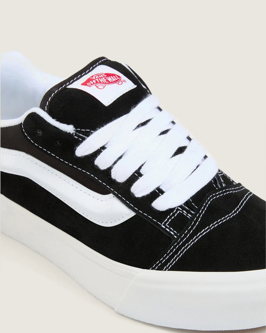 VANS Knu Stack Black/True White Cipő kép 5
