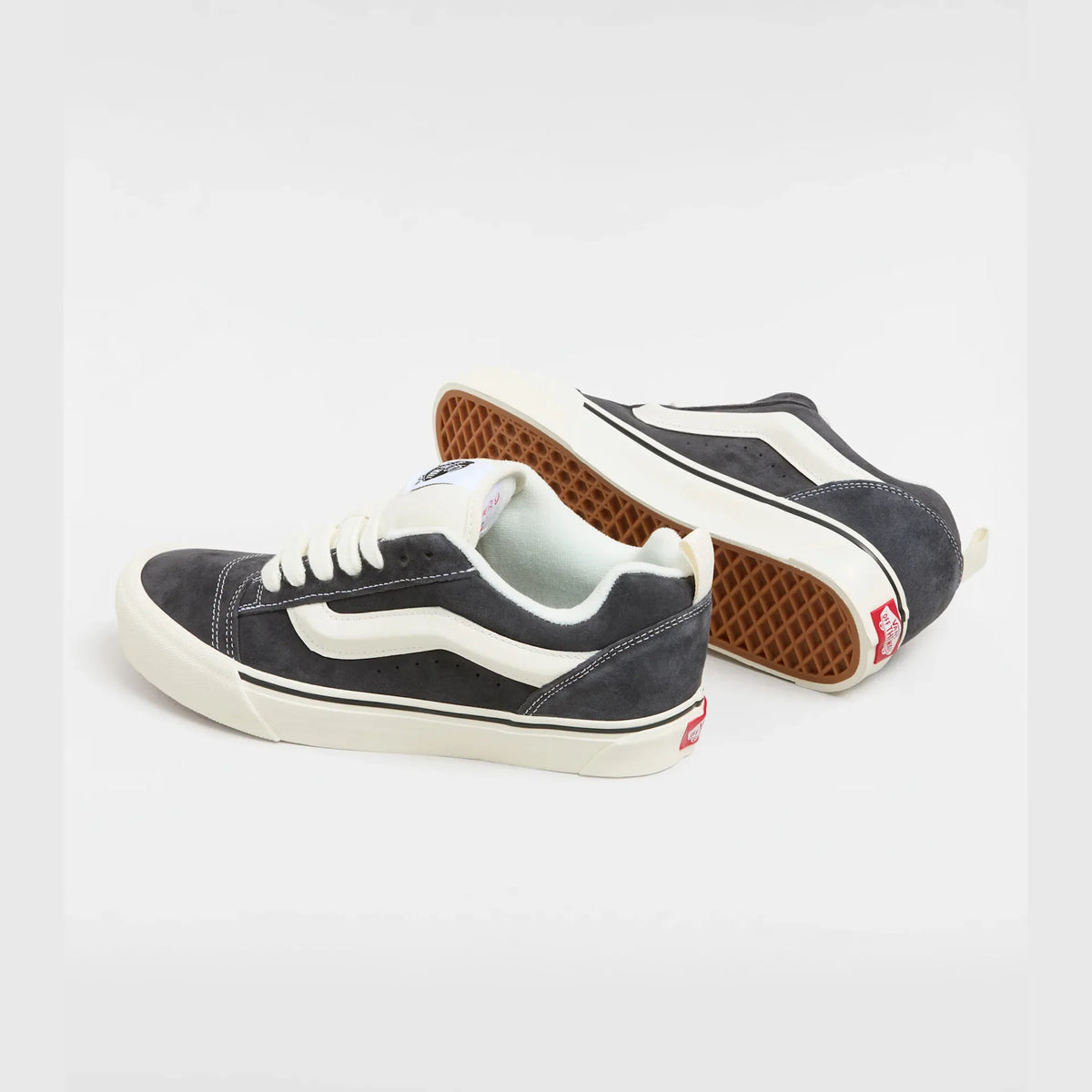 VANS Knu Skool PIG SUEDE GRAY Cipő kép 3