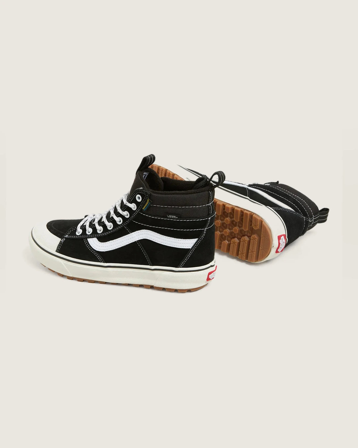 VANS MTE Sk8-Hi Waterproof BLACK/TRUE WHITE Cipő kép 3