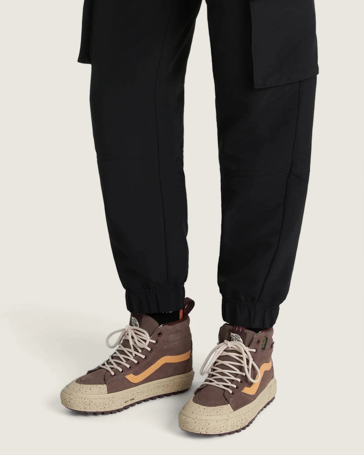 VANS MTE Sk8-Hi Waterproof Taupe Cipő VN000CVTTUP1 - 5