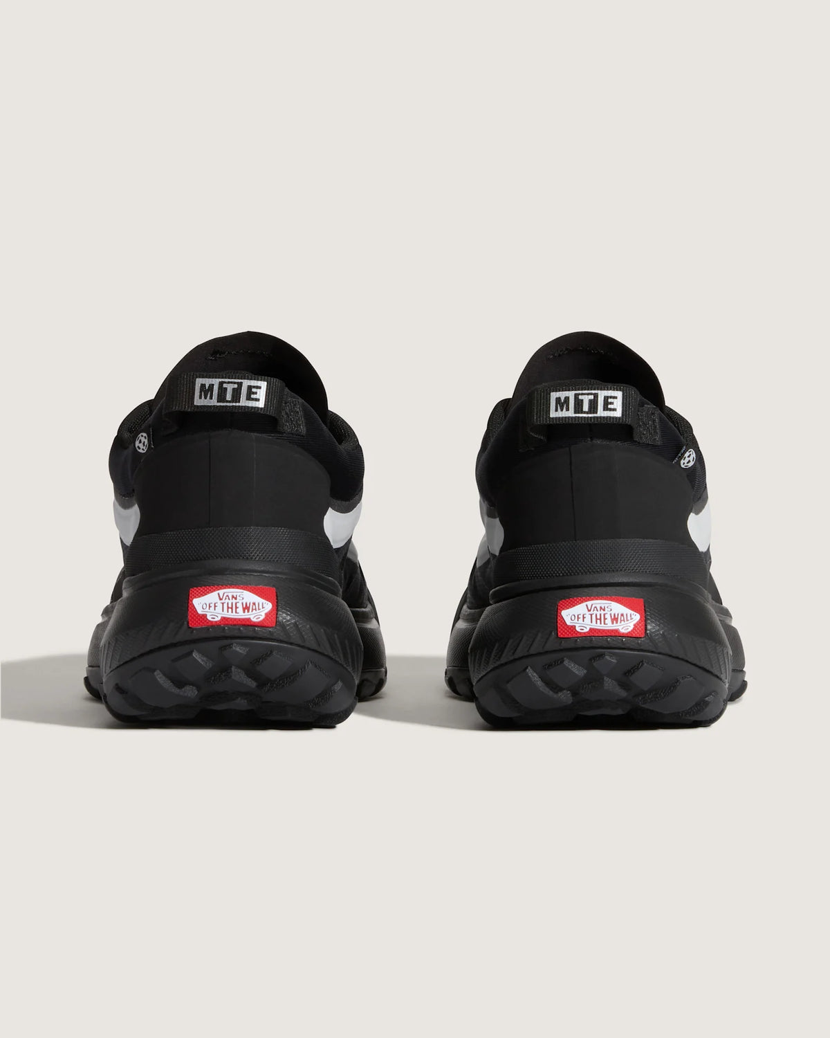 VANS Crosspath REFLECTIVE Black Cipő VN000CVUBLK1 - 4