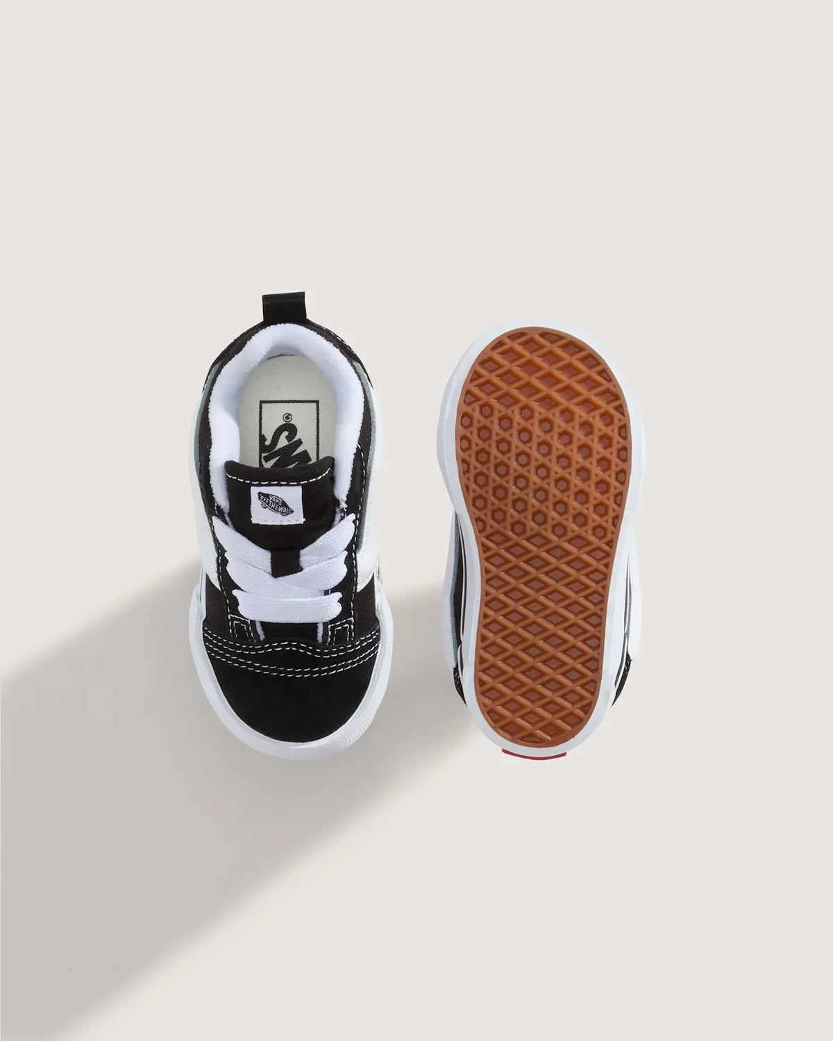VANS Knu Skool Elastic Lace B Black/True Whit Cipő VN000D0K6BT1 - 3