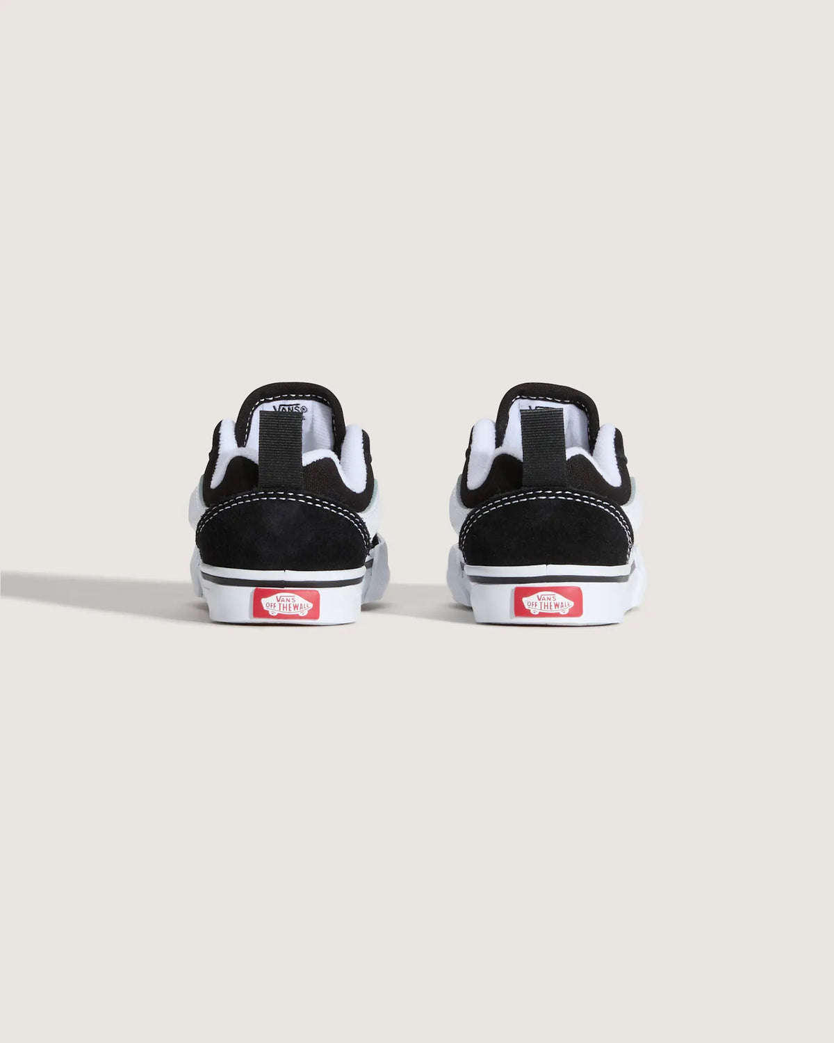 VANS Knu Skool Elastic Lace B Black/True Whit Cipő VN000D0K6BT1 - 4
