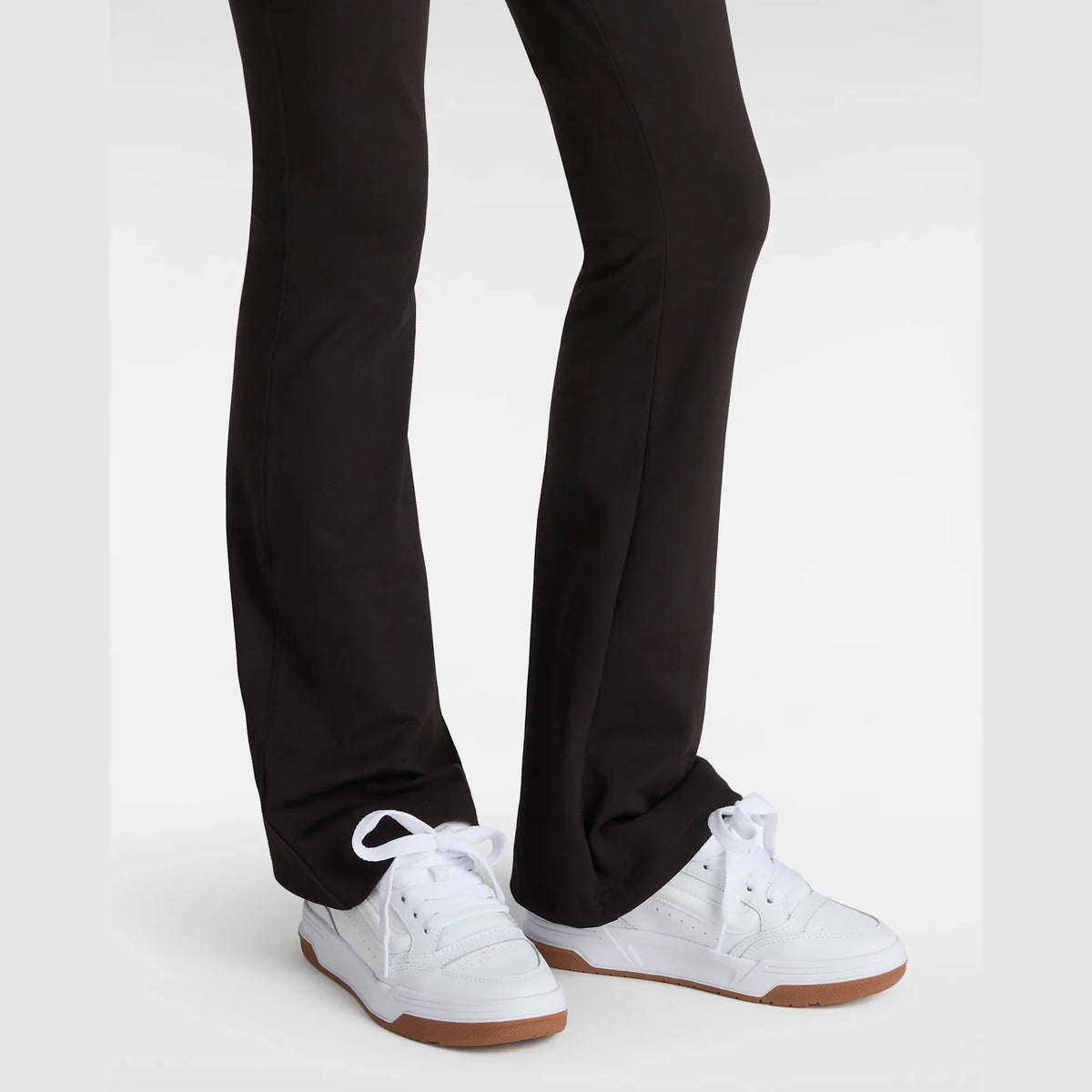 VANS Hylane WHITE/GUM Cipő kép 5