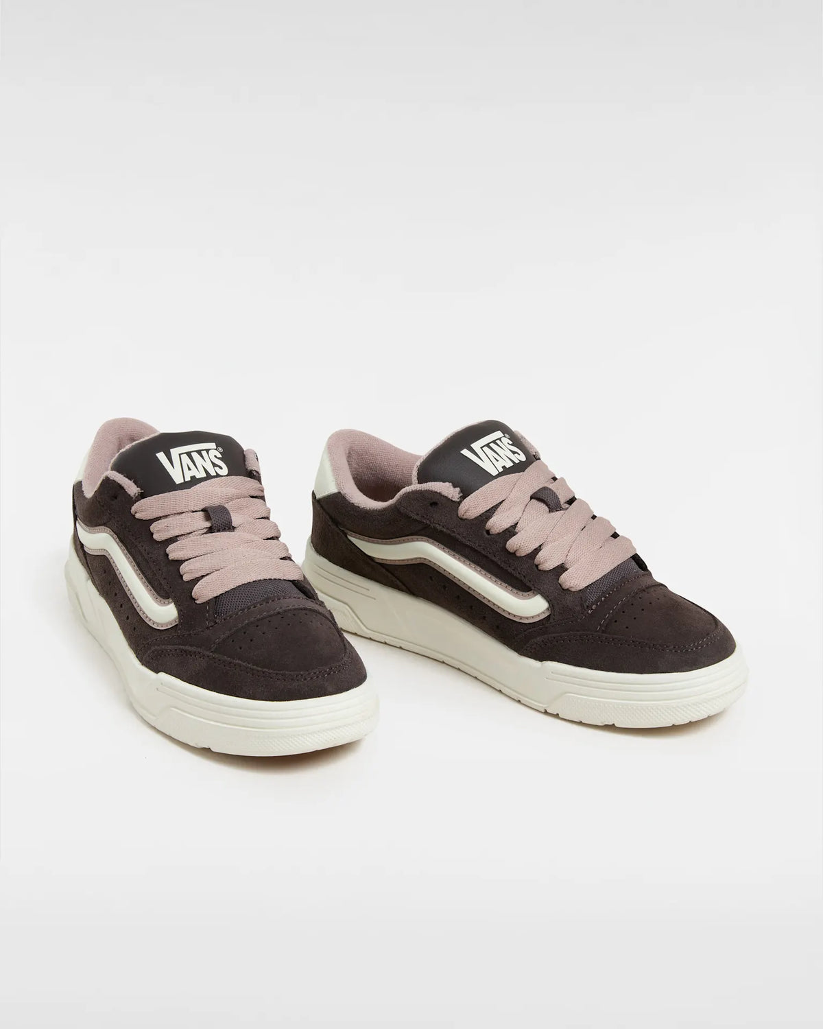 VANS Hylane After Dark Cipő kép 2