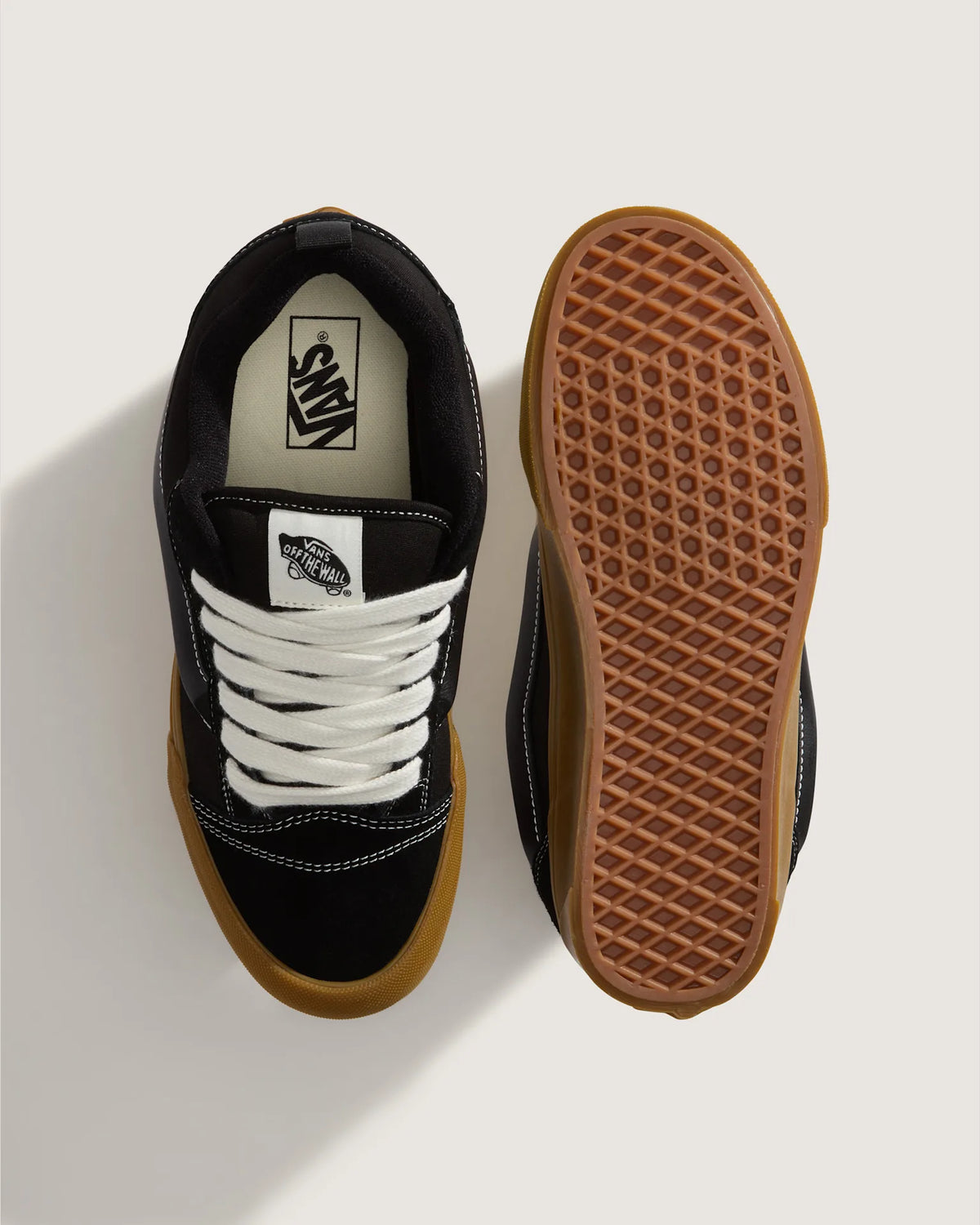VANS Knu Skool GUM Black Cipő VN000D22CJI1 - 3