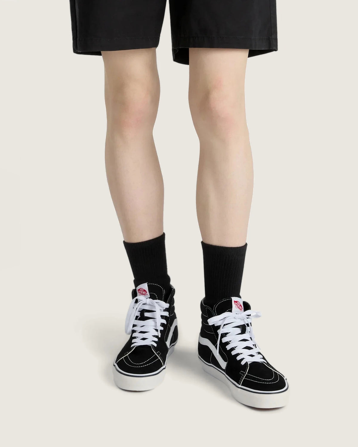 VANS UA SK8-Hi Black/Black/White Cipő kép 5