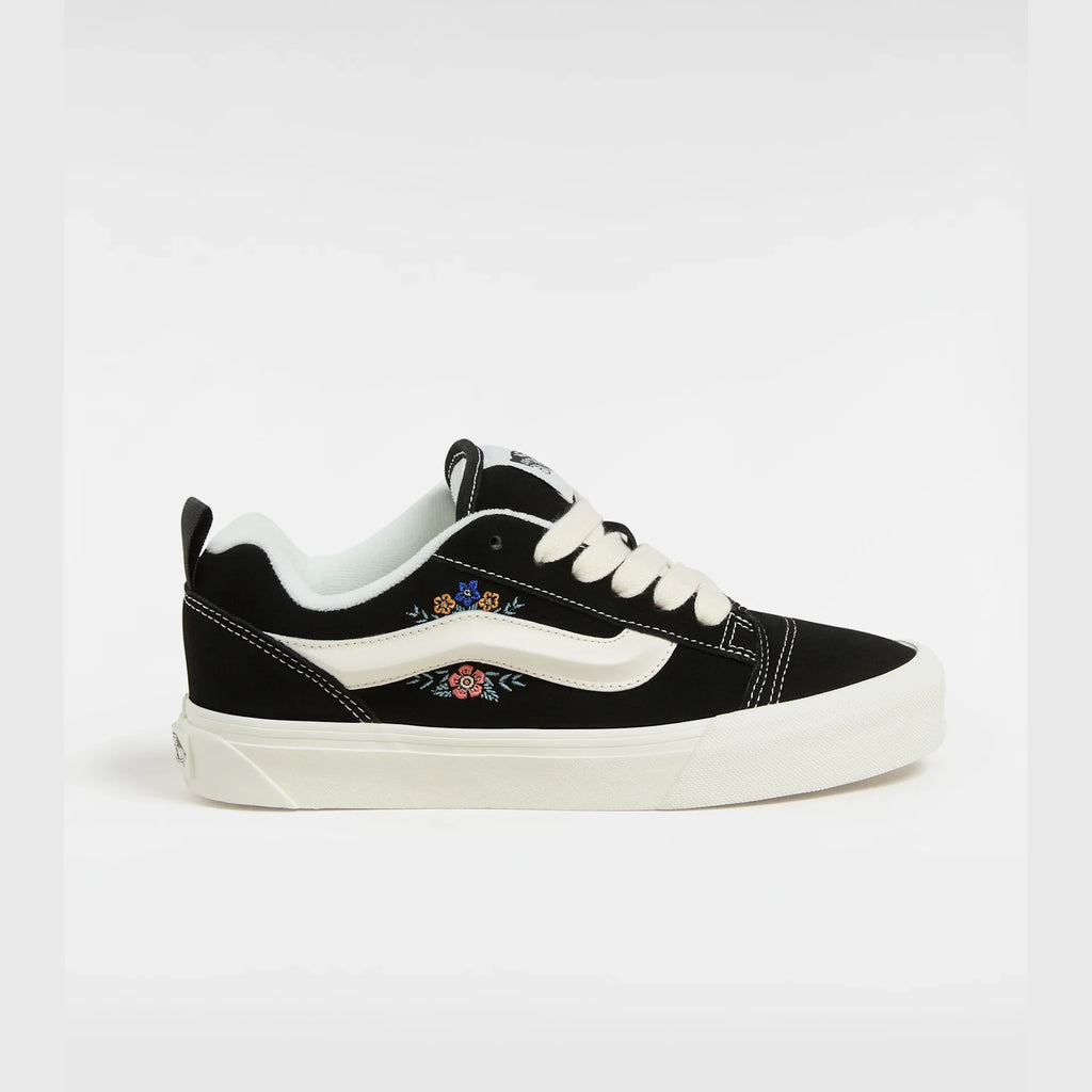 VANS Knu Skool BLACK FLORAL Cipő kép 1