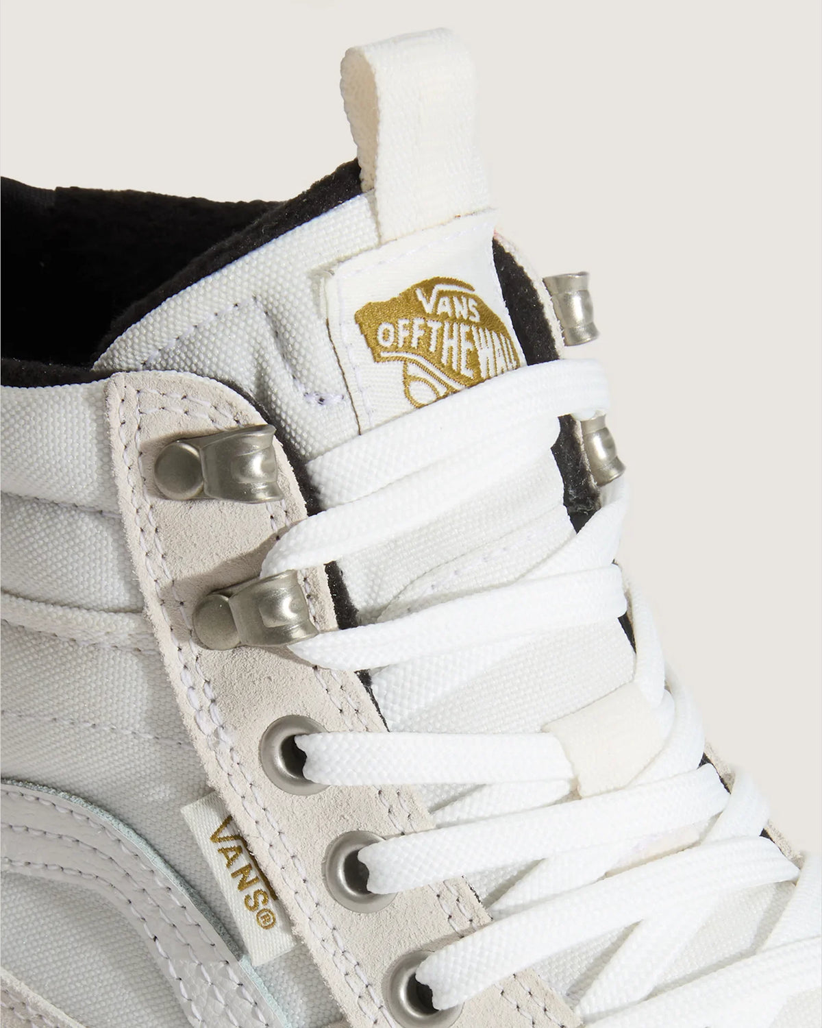VANS MTE Sk8-Hi Waterproof Insulated WHITE/GUM Cipő kép 7