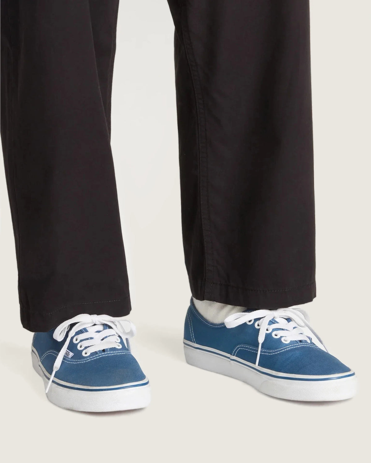 VANS UA Authentic Navy Cipő kép 6