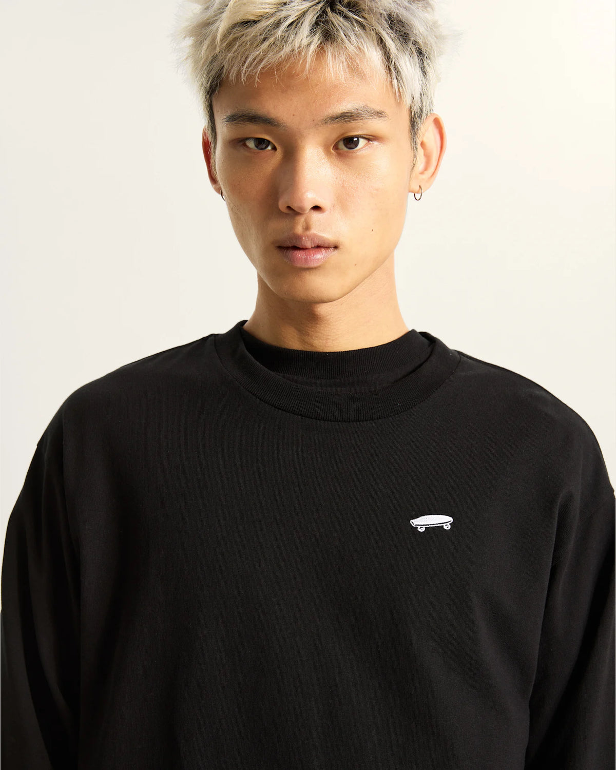 VANS SALTON LOOSE LS Black Pulóver VN000P57BLK1 - 3