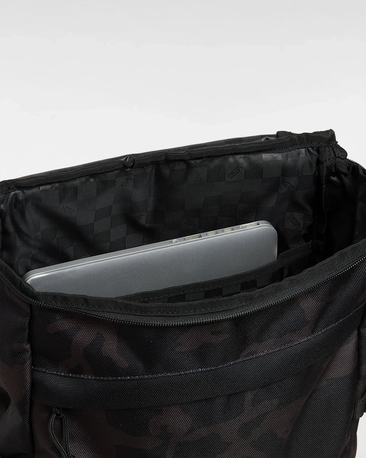 VANS Omit Backpack Black Camo kép 3