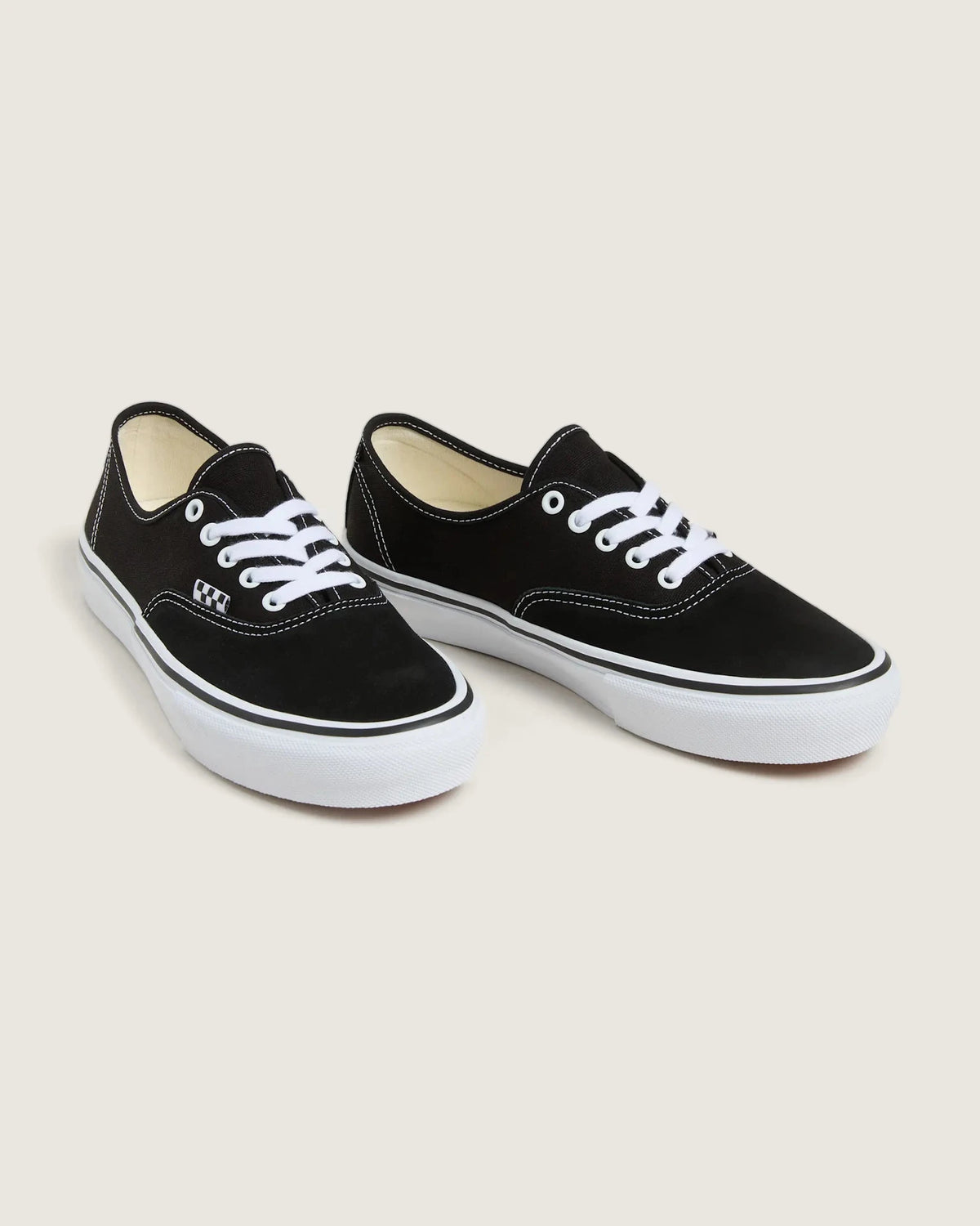 VANS Skate Authentic Black/White Cipő kép 2