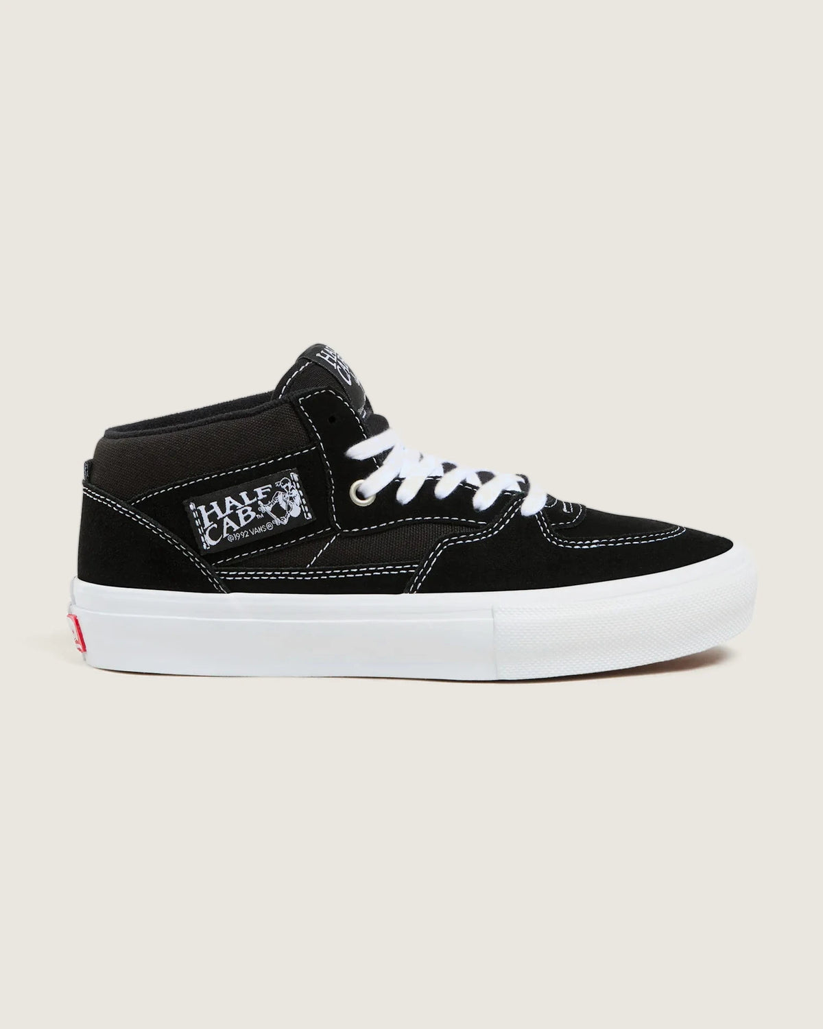 VANS Skate Half Cab Black/White Cipő kép 1