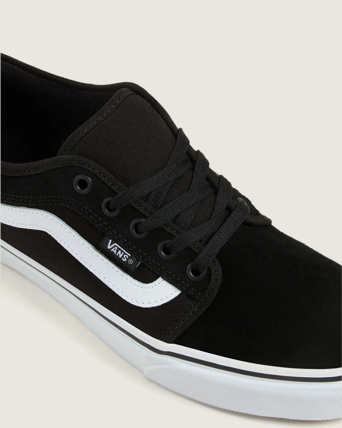 VANS Skate Chukka Low Sidestripe BLACK/WHITE Cipő kép 4