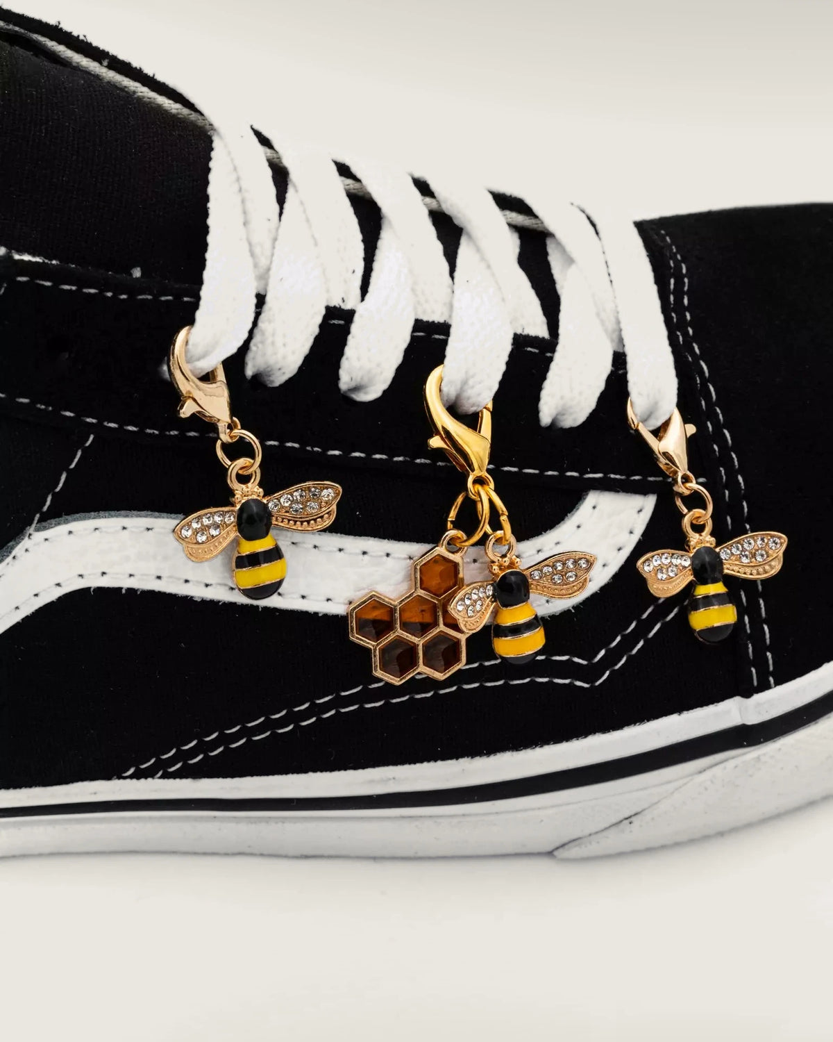 VANS UA Old Skool Bee Charm Cipő VND3HY281BC - 2