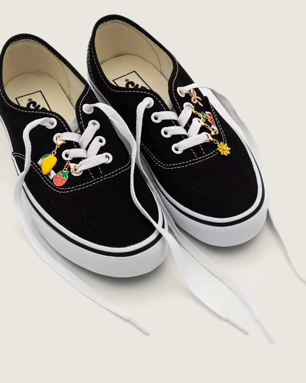 VANS UA Authentic Fruit Charm Cipő VNEE3BLK1FRTC - 9