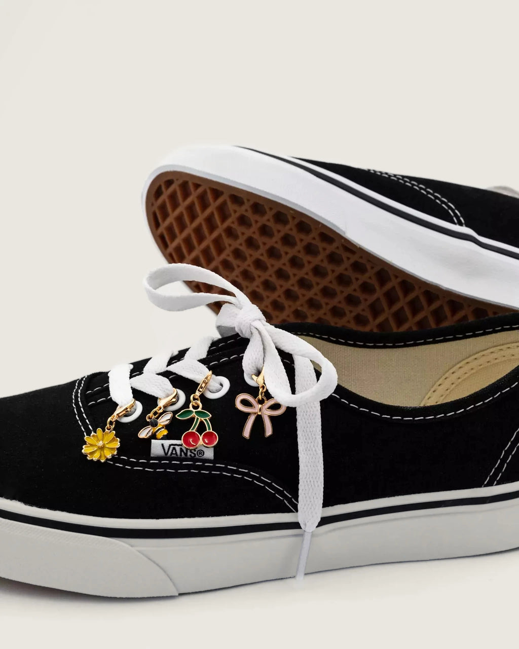 VANS UA Authentic Fruit Charm Cipő VNEE3BLK1FRTC - 12